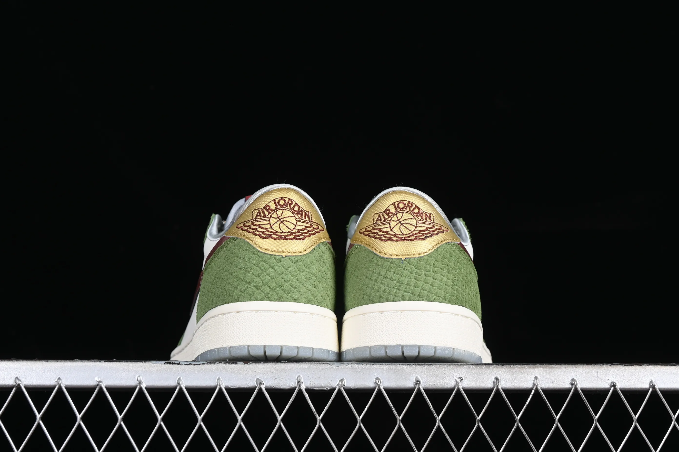 All categories Air Jordan Jordan series basketball shoes Air Jordan 1 Low Pure original Air Jordan 1 Low CNY "Year of the Drago" AJ1 Qiao 1 Year of the Dragon Limited Qinglong low-top cultural casual sneakers FN3727-100